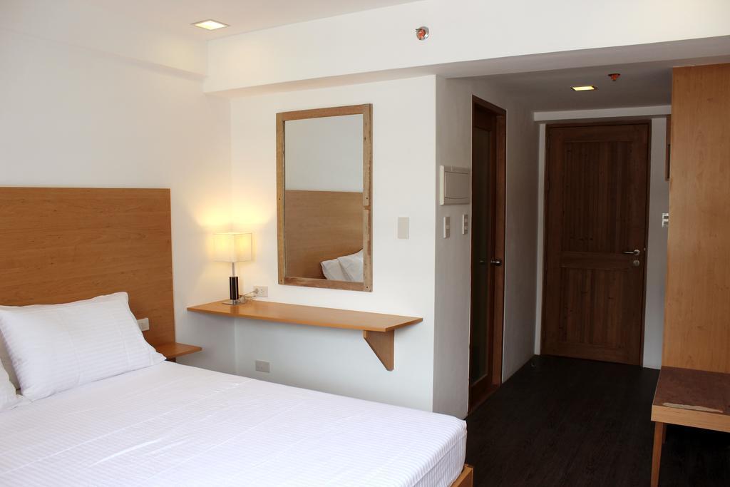 Brblock Boutique And Residences Makati City ภายนอก รูปภาพ